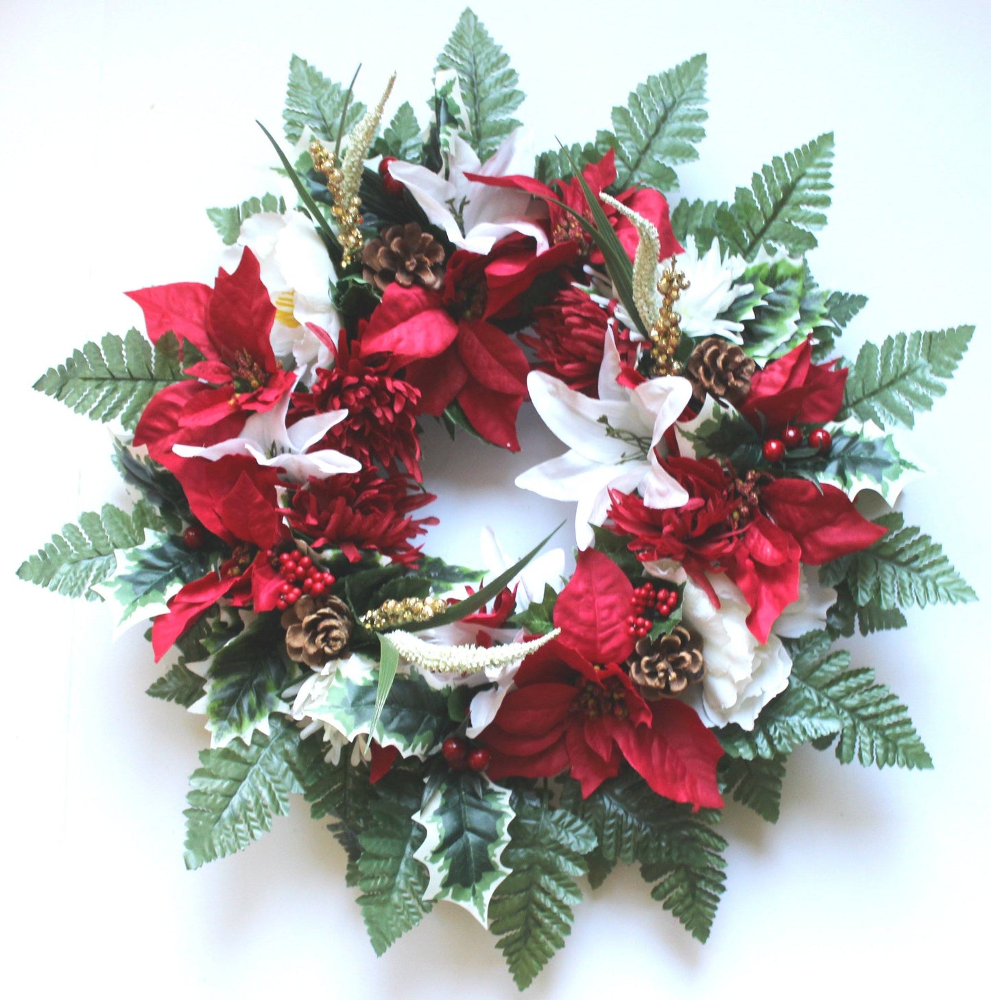 Christmas - 24 inch Wreath with Poinsettias